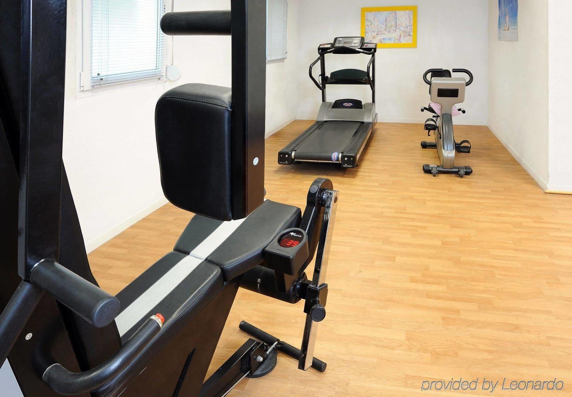 Sejours & Affaires Reims Clairmarais Aparthotel Buitenkant foto